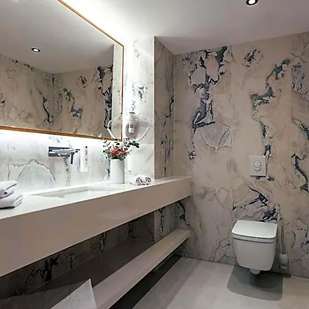 City Hotel Dubrovnik 4* 杜布罗夫尼克