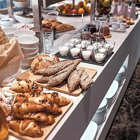 City Hotel Dubrovnik 두브로브니크