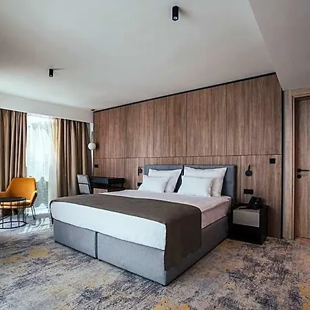 City Hotel Dubrovnik 酒店 4*